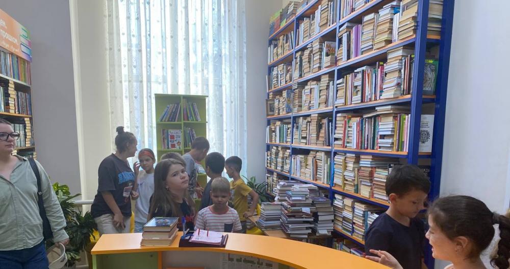 По книжным тропинкам лета
По книжным тропинкам лета