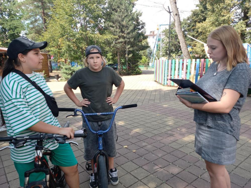У друзей нет выходных
У друзей нет выходных