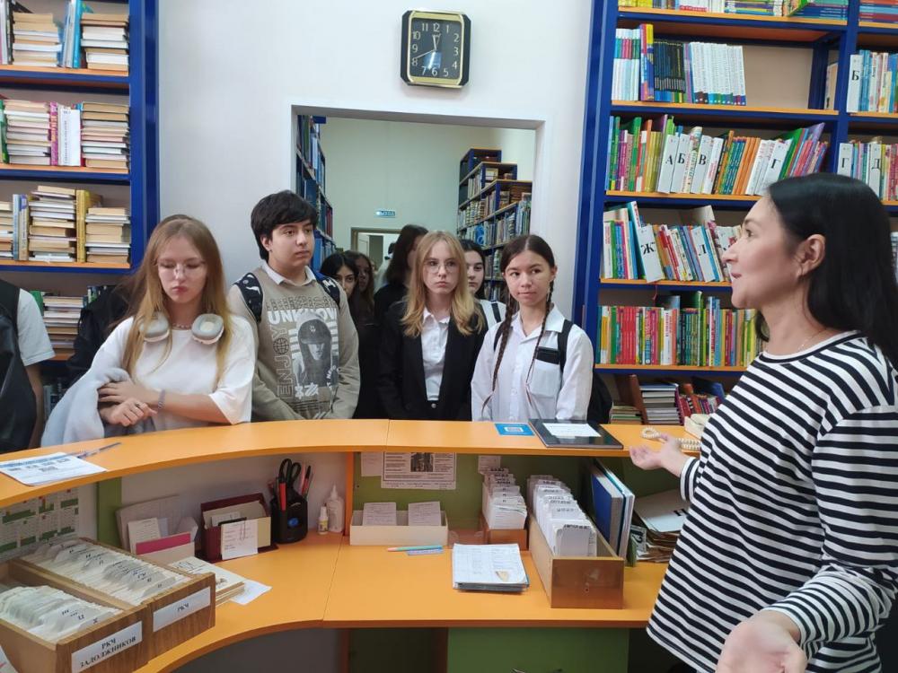 Учитель вечен на земле
Учитель вечен на земле