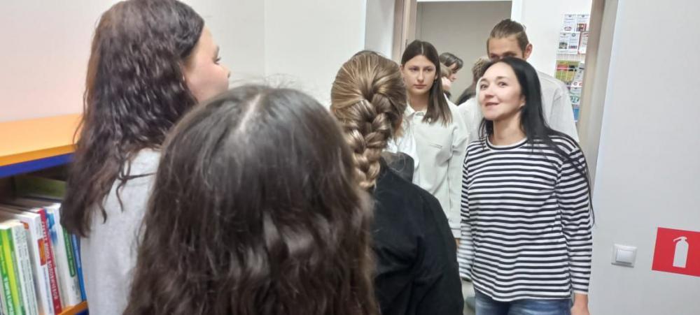 Учитель вечен на земле
Учитель вечен на земле