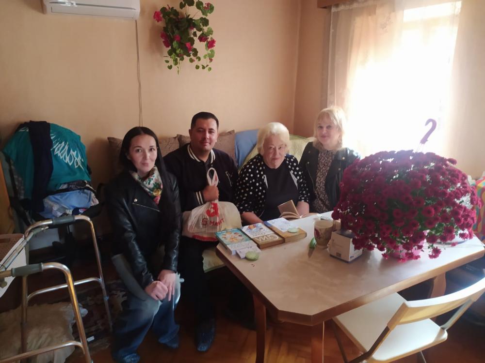 С благодарностью за труд
С благодарностью за труд