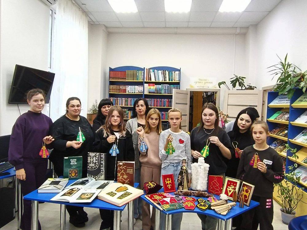 Мастерство адыгских женщин
Мастерство адыгских женщин