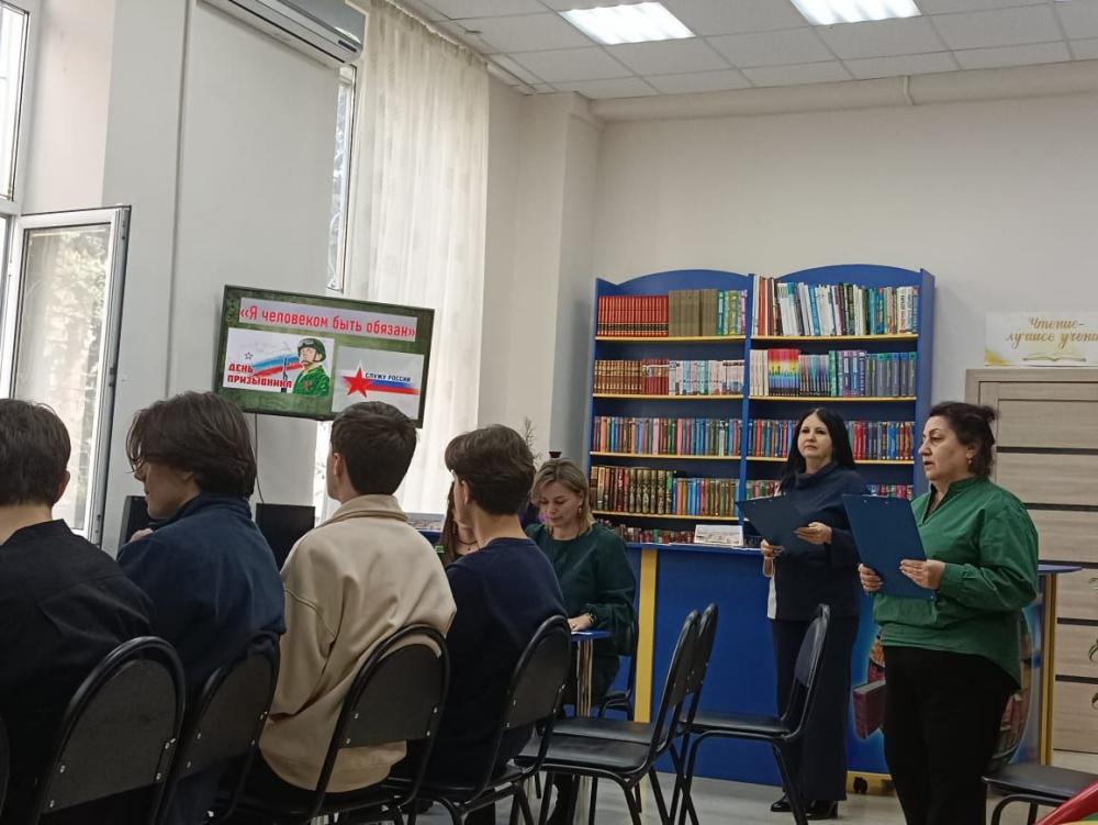 Я человеком быть обязан!
Я человеком быть обязан!