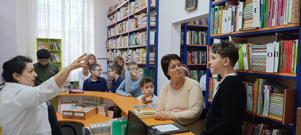 Маленькие герои
Маленькие герои