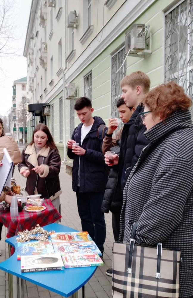 Мы за чаем не скучаем
Мы за чаем не скучаем