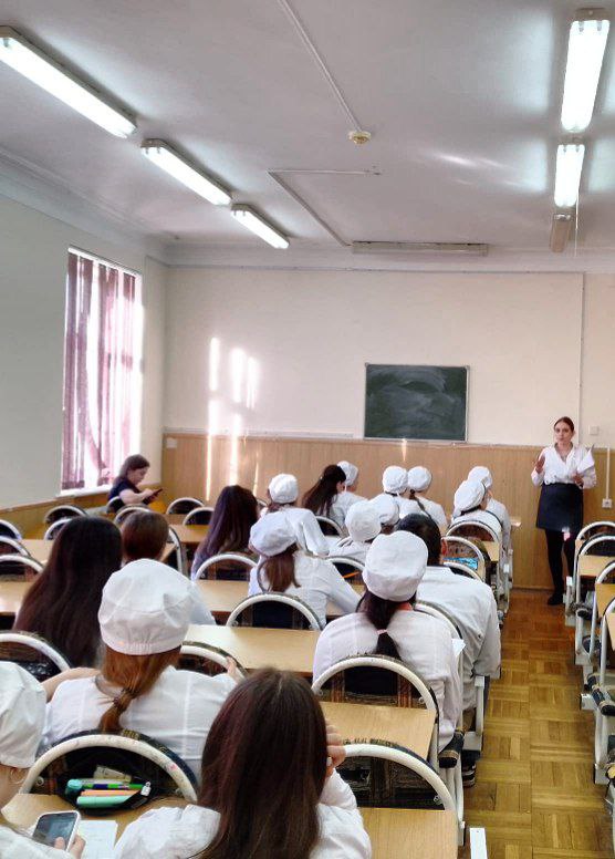 Волонтеры в библиотеке
Волонтеры в библиотеке