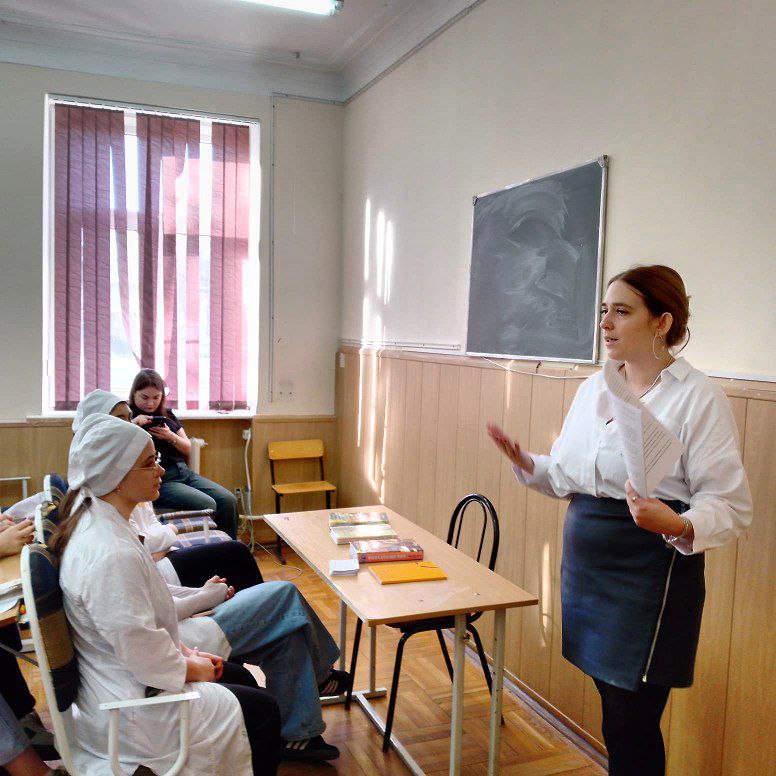Волонтеры в библиотеке
Волонтеры в библиотеке