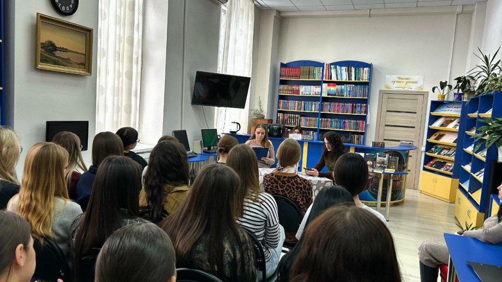 Книги - огромные вселенные
Книги - огромные вселенные