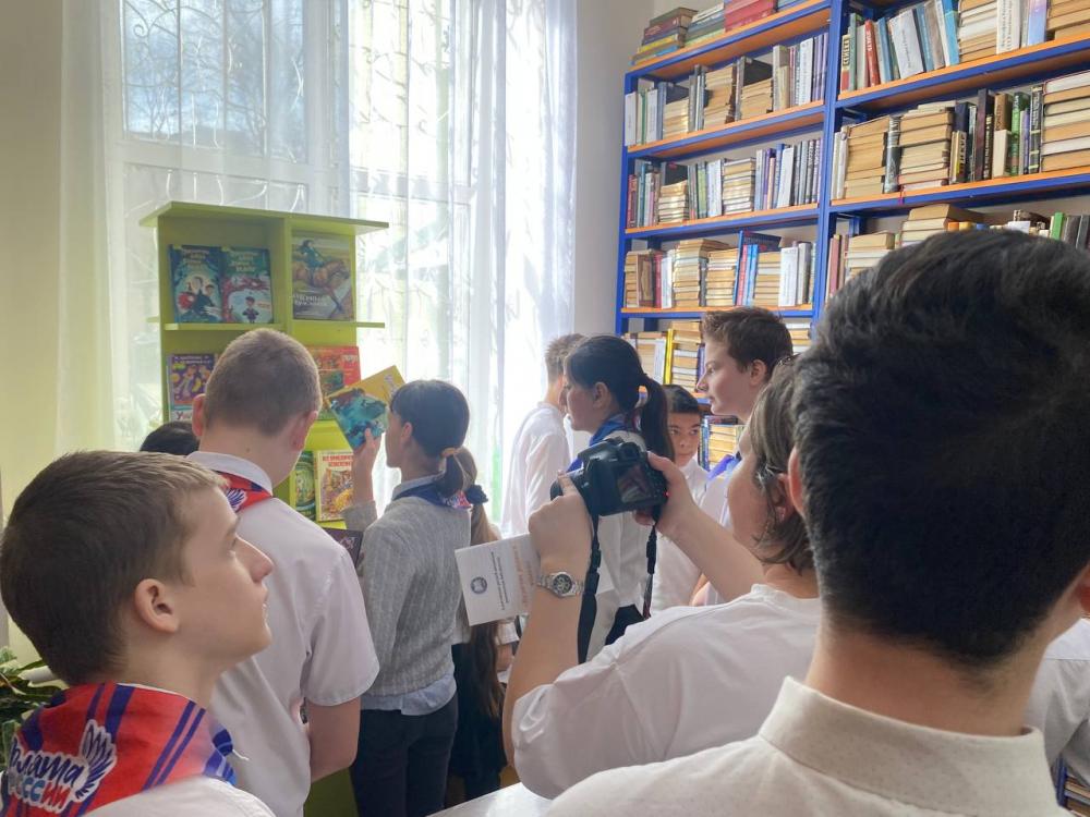 Книжный звездопад
Книжный звездопад