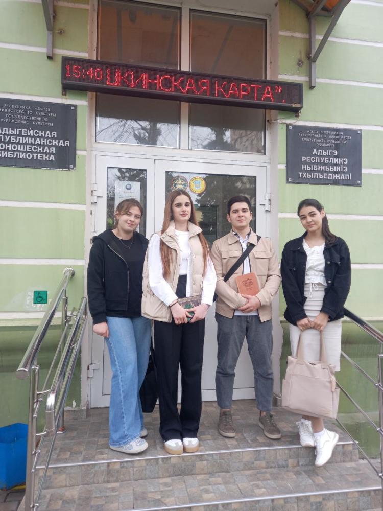Самый весёлый праздник
Самый весёлый праздник
