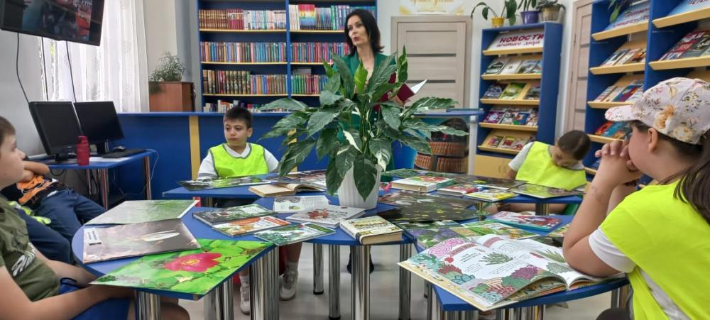 В мире цветов
В мире цветов