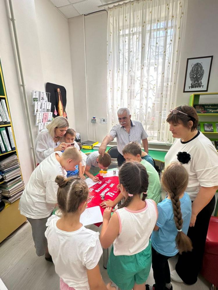 Копия Знамени Победы
Копия Знамени Победы