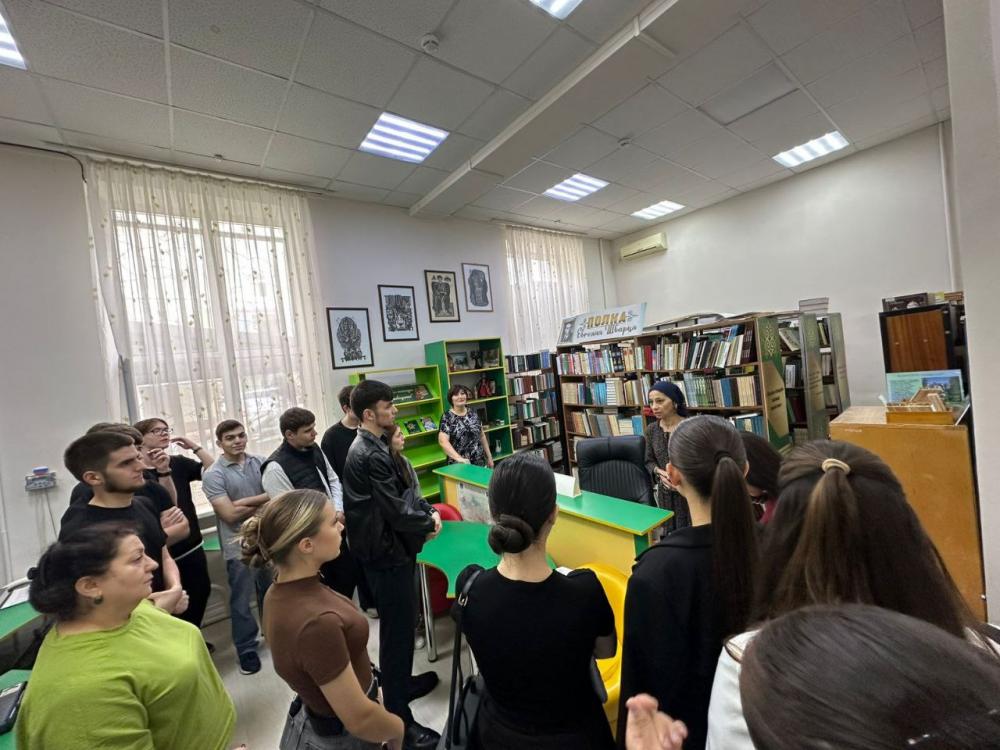Мир Адыгов

