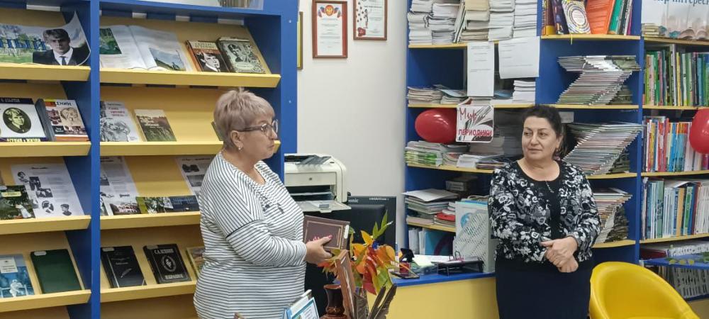 Певец страны березового ситца
Певец страны березового ситца
