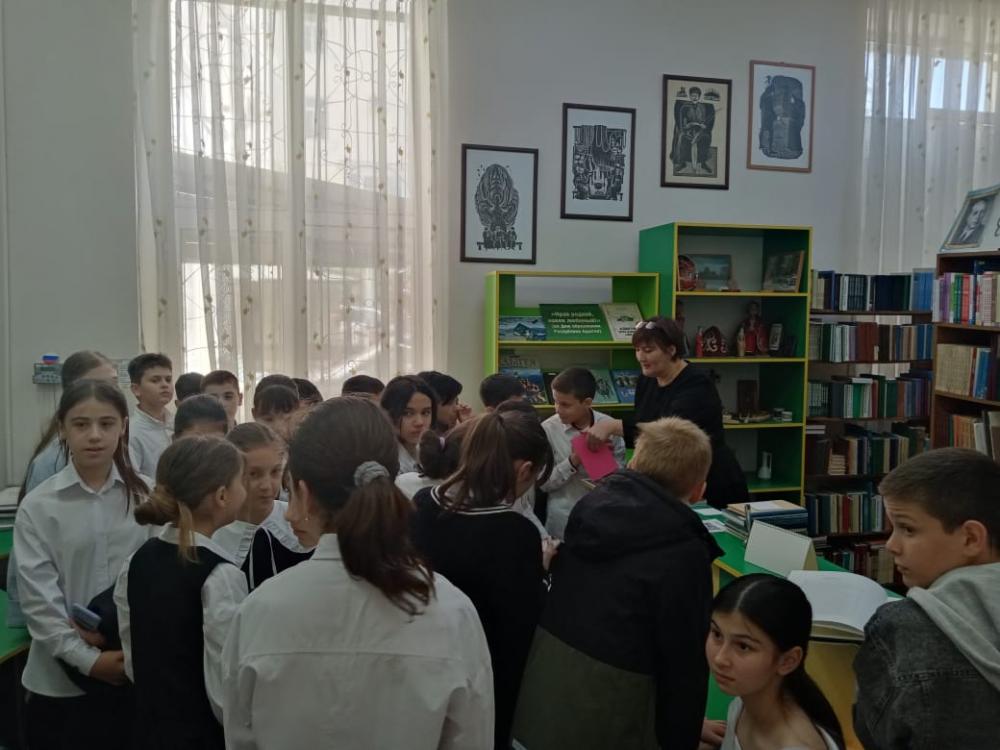Я эту землю Родиной зову
Я эту землю Родиной зову