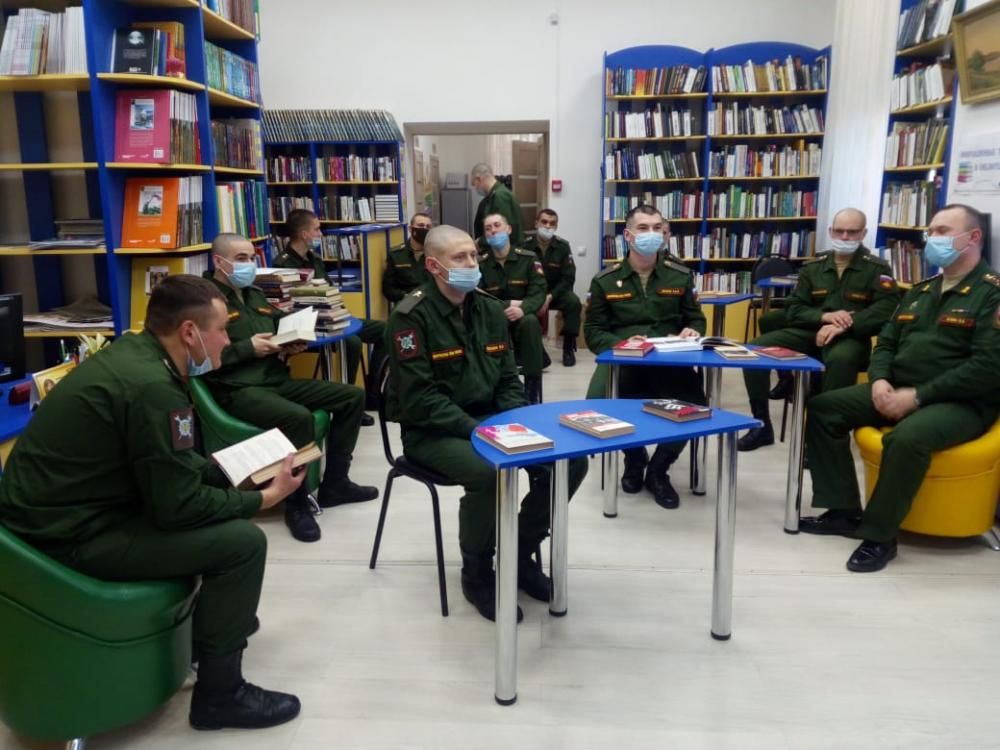 «Сталинградская битва – школа побед». (Г. К. Жуков). «Сталинградская битва – школа побед». (Г. К. Жуков).