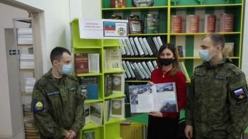 Беседа у выставки "Карачаево-Черкесия моя!" Беседа у выставки "Карачаево-Черкесия моя!"