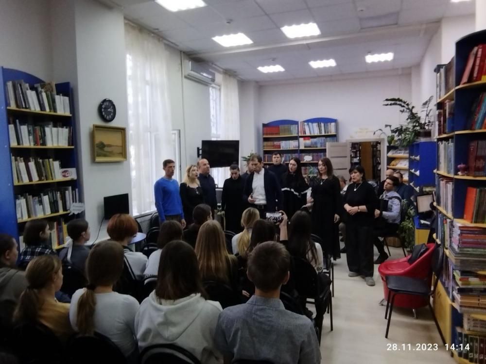 Встреча с участниками Государственного ансамбля народной песни и танца "Исламей"
Встреча с участниками Государственного ансамбля народной песни и танца "Исламей"