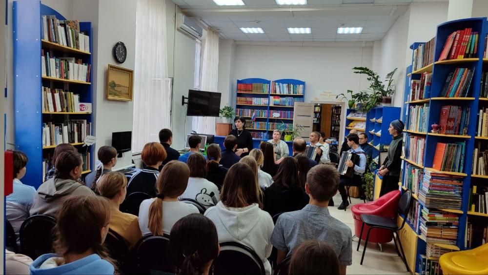Встреча с участниками Государственного ансамбля народной песни и танца "Исламей"
Встреча с участниками Государственного ансамбля народной песни и танца "Исламей"