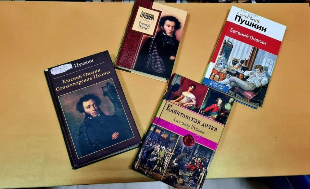 Звучи, божетсвенная лира
Звучи, божетсвенная лира