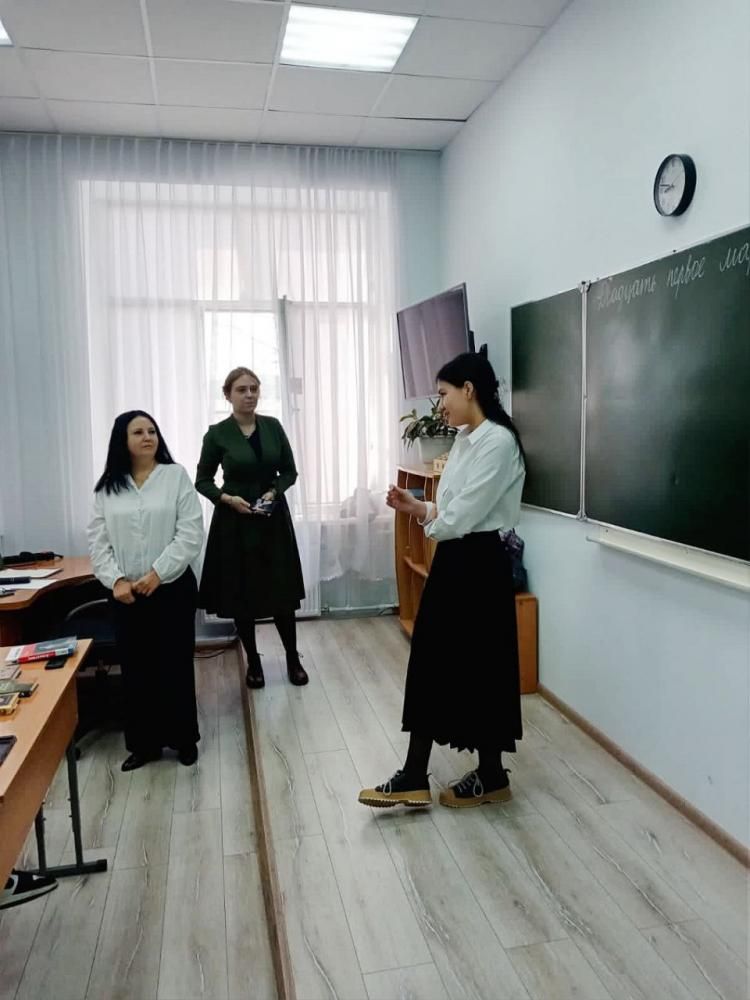 Тебе я посвящаю строки
Тебе я посвящаю строки
