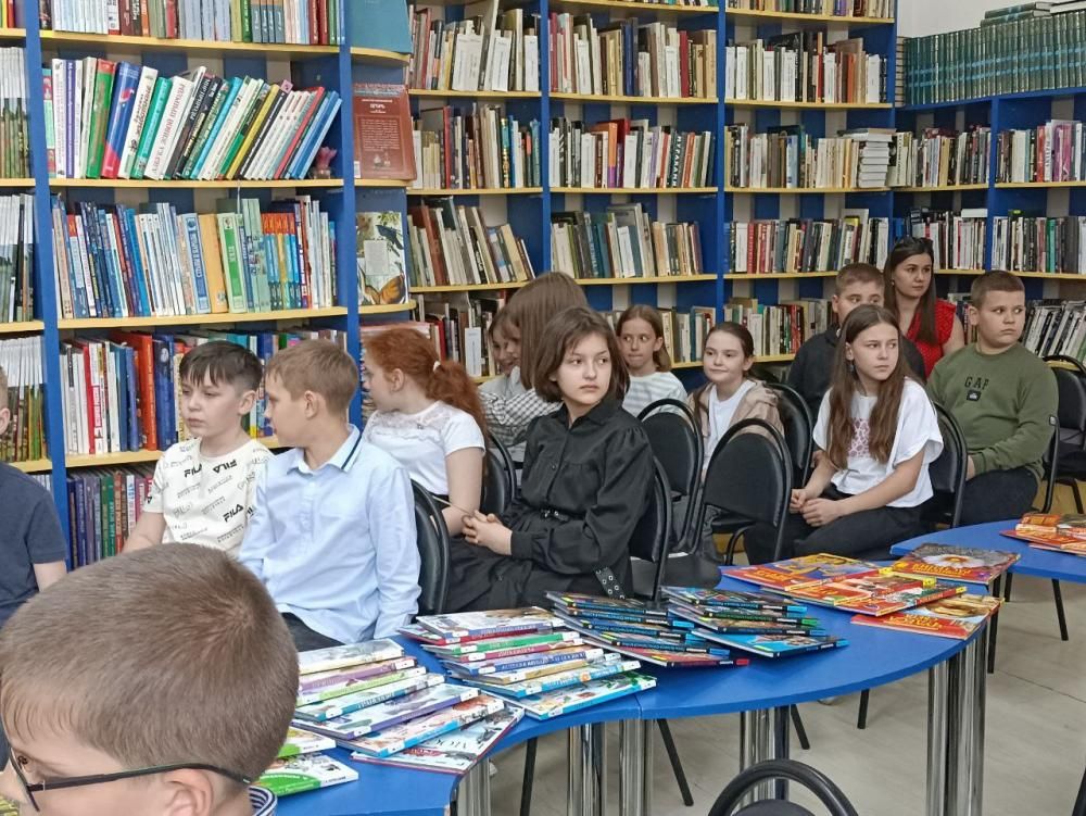 Книга - это наше детство
Книга - это наше детство
