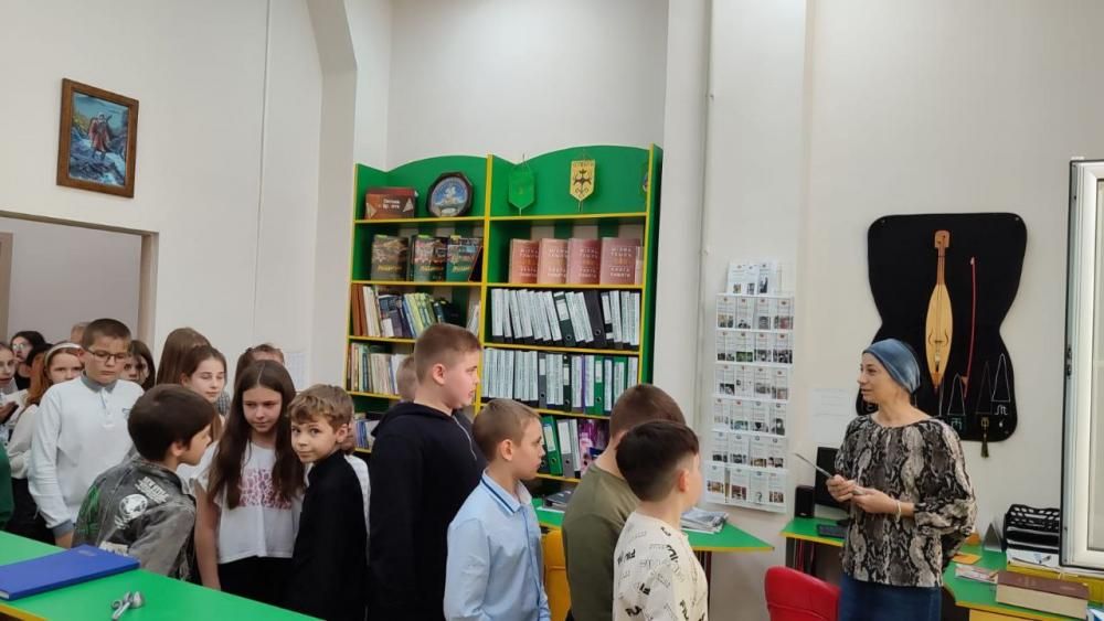 Книга - это наше детство
Книга - это наше детство