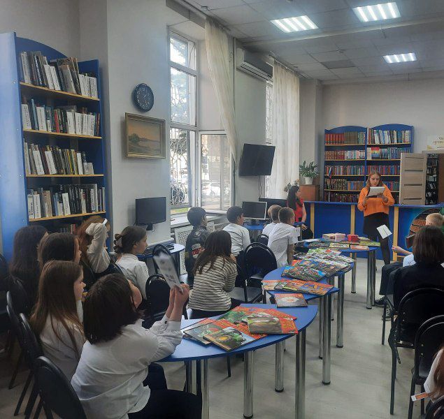Книга - это наше детство
Книга - это наше детство