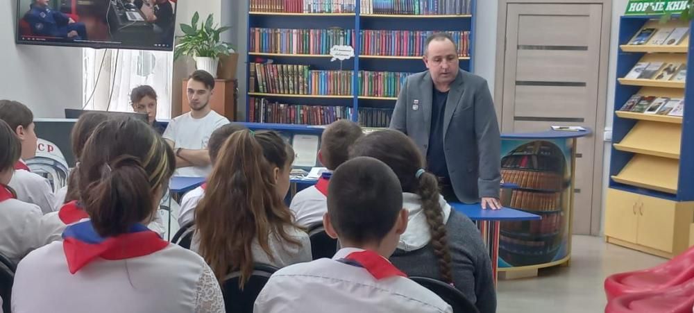 Ко дню космонавтики
Ко дню космонавтики