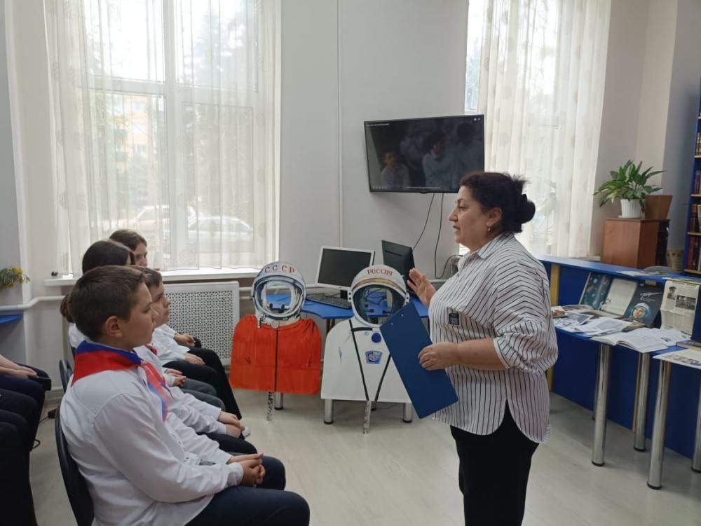 Ко дню космонавтики
Ко дню космонавтики
