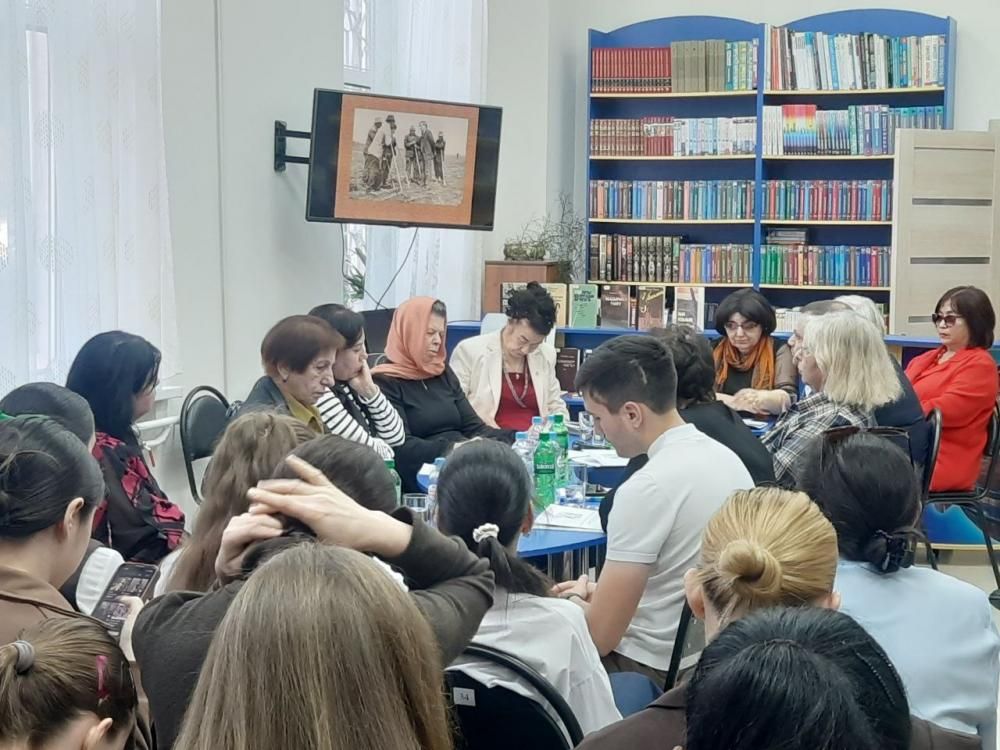 Илъэуж литературэм къыхэнагъ
Илъэуж литературэм къыхэнагъ