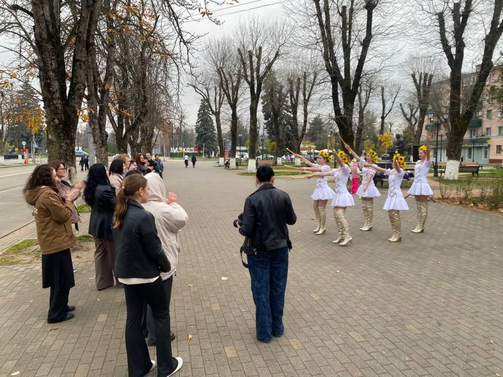 Поезд творчества
Поезд творчества