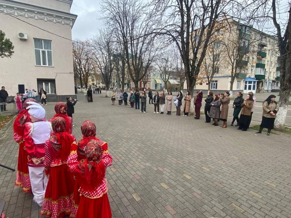Поезд творчества
Поезд творчества