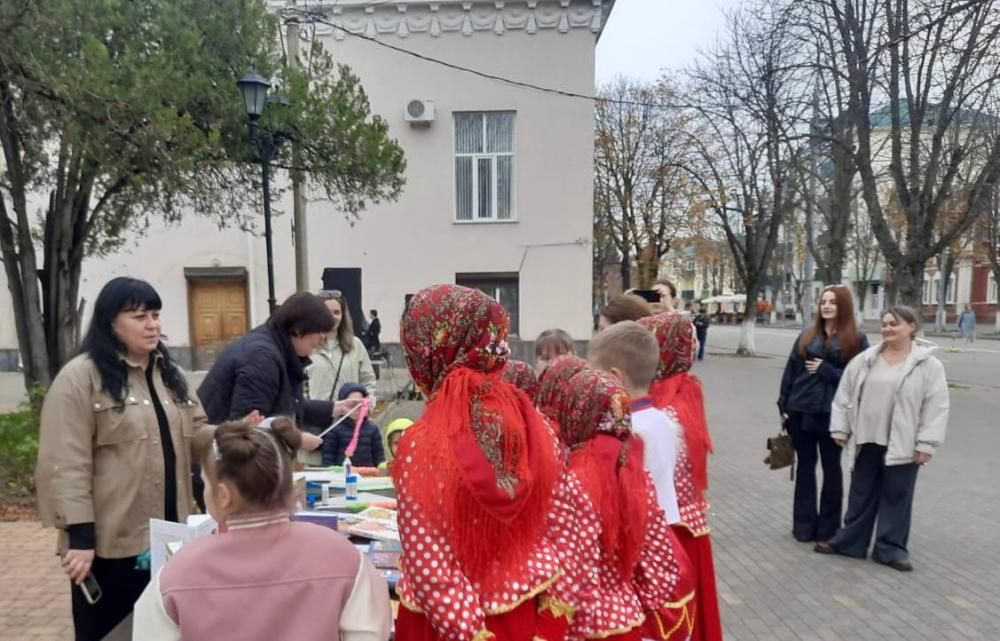 Лучше всех на свете мама
Лучше всех на свете мама