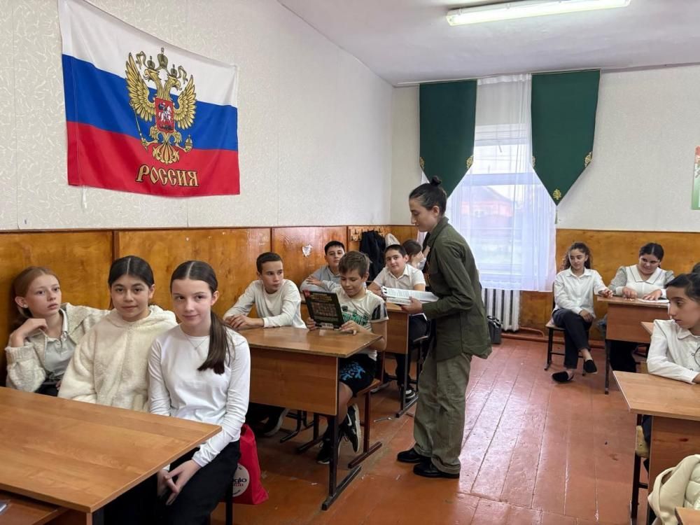 Кто такие нахимовцы
Кто такие нахимовцы