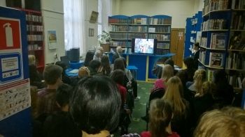 «Солнечный жрец», или праздник красок Нурбия Ловпаче «Солнечный жрец», или праздник красок Нурбия Ловпаче
