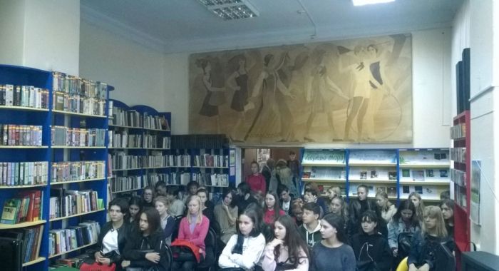 «Солнечный жрец», или праздник красок Нурбия Ловпаче «Солнечный жрец», или праздник красок Нурбия Ловпаче